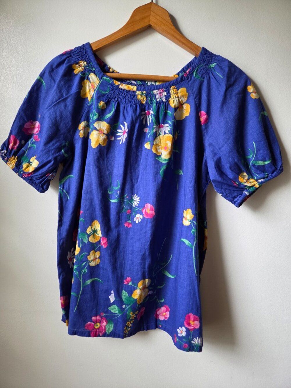 EUC LIKE NEW OLD NAVY FLORAL BLOUSE XXL (16) KIDS